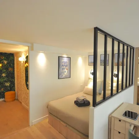 Monaco # - 4 Persons - Hypercenter - Private Parking - Clim - Full Renovated - Fast Wifi Menton