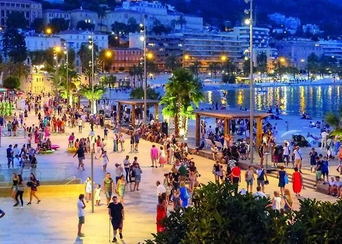 Monaco # - 4 Persons - Hypercenter - Private Parking - Clim - Full Renovated - Fast Wifi Apartmán