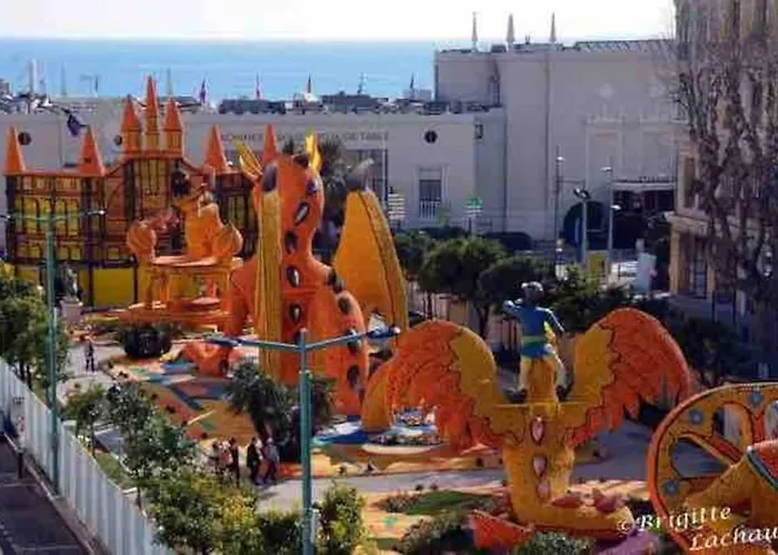 Monaco # - 4 Persons - Hypercenter - Private Parking - Clim - Full Renovated - Fast Wifi * Menton