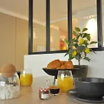 Apartment 2026 F1 Gp Monaco # - 4 Persons - Hypercenter - Private Parking - Clim - Full Renovated - Fast Wifi Menton