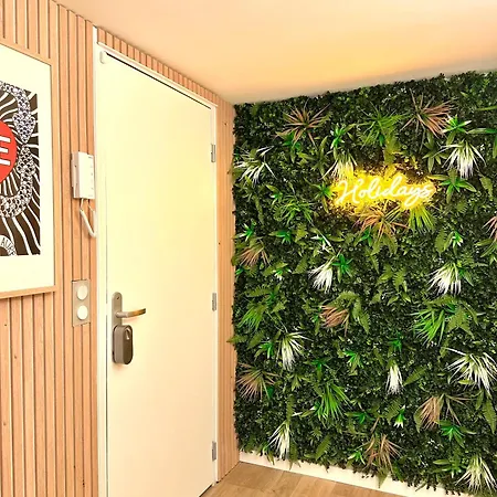 F1 Gp Monaco # - 4 Persons - Hypercenter - Private Parking - Clim - Full Renovated - Fast Wifi Menton