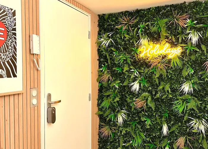 Monaco # - 4 Persons - Hypercenter - Private Parking - Clim - Full Renovated - Fast Wifi Мантон