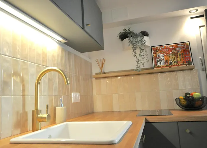 Monaco # - 4 Persons - Hypercenter - Private Parking - Clim - Full Renovated - Fast Wifi * Мантон